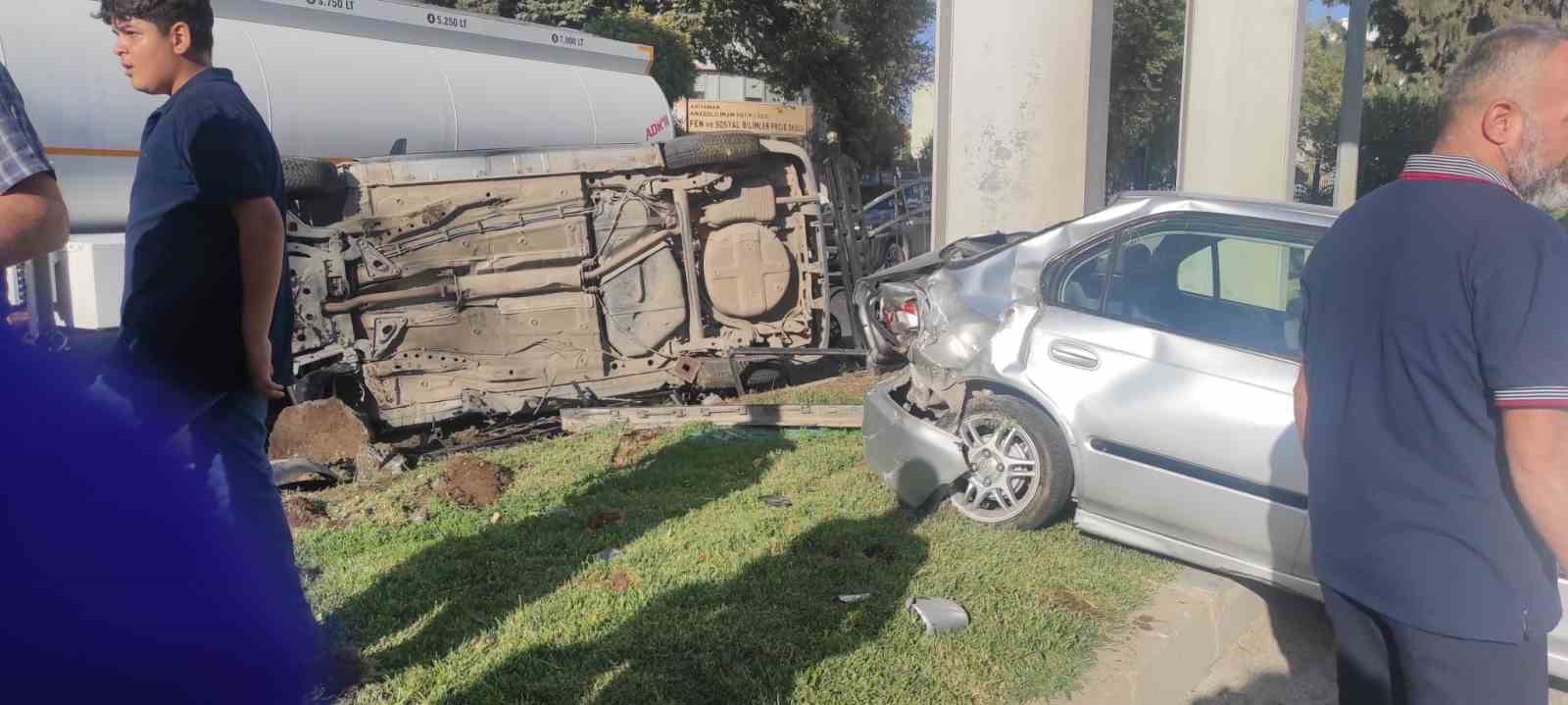 Otomobille çarpışan araç takla atarak durabildi