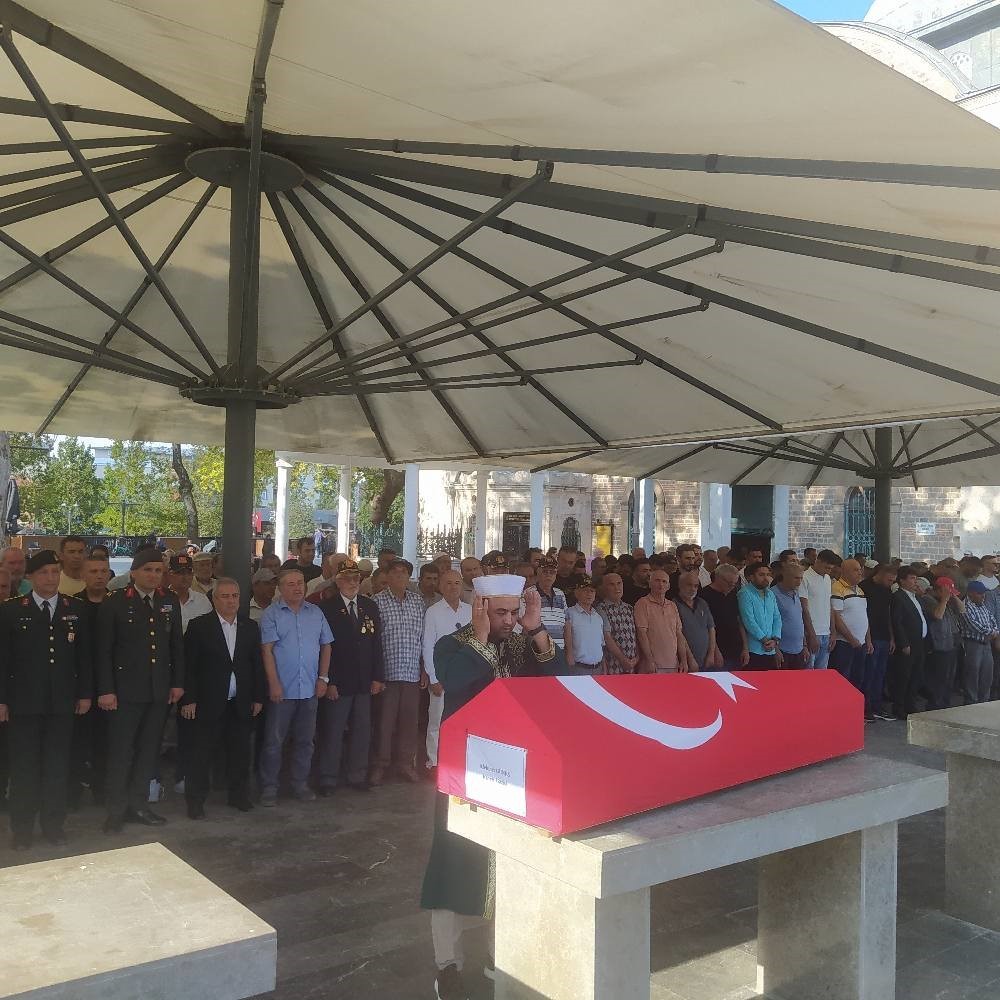 Kıbrıs Gazisi Mehmet Güneş son yolculuğuna uğurlandı