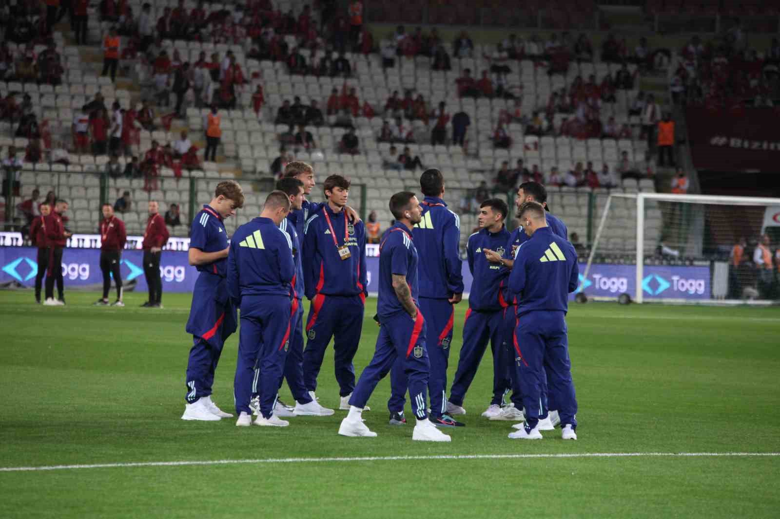 2026 FIFA Dünya Kupası Avrupa Elemeleri: Türkiye: 0 - İspanya: 1 (Maç devam ediyor)