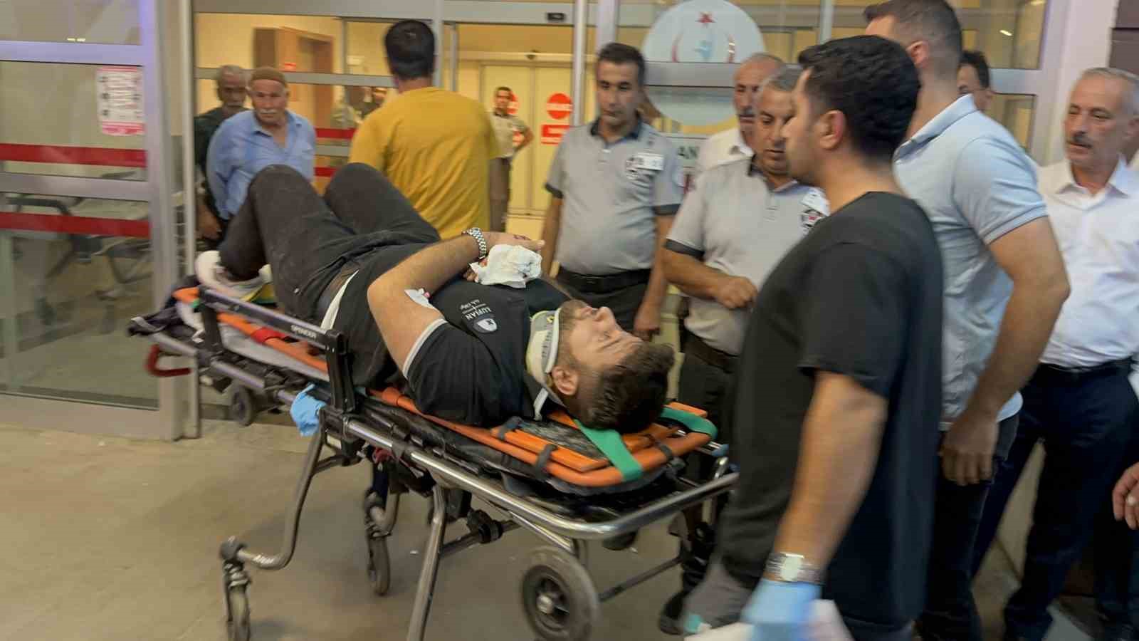 İki motosikletin çarpıştığı kazada 4 kişi yaralandı