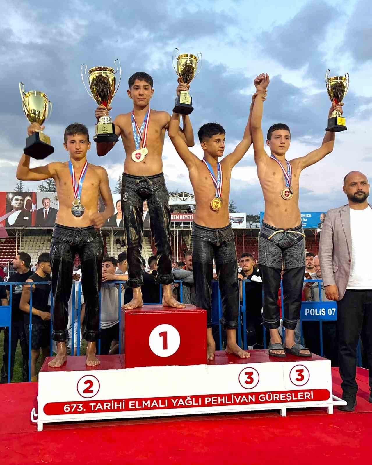 Manavgatlı sporcu Elmalı’da Teşvik 1 Boy’da şampiyon oldu