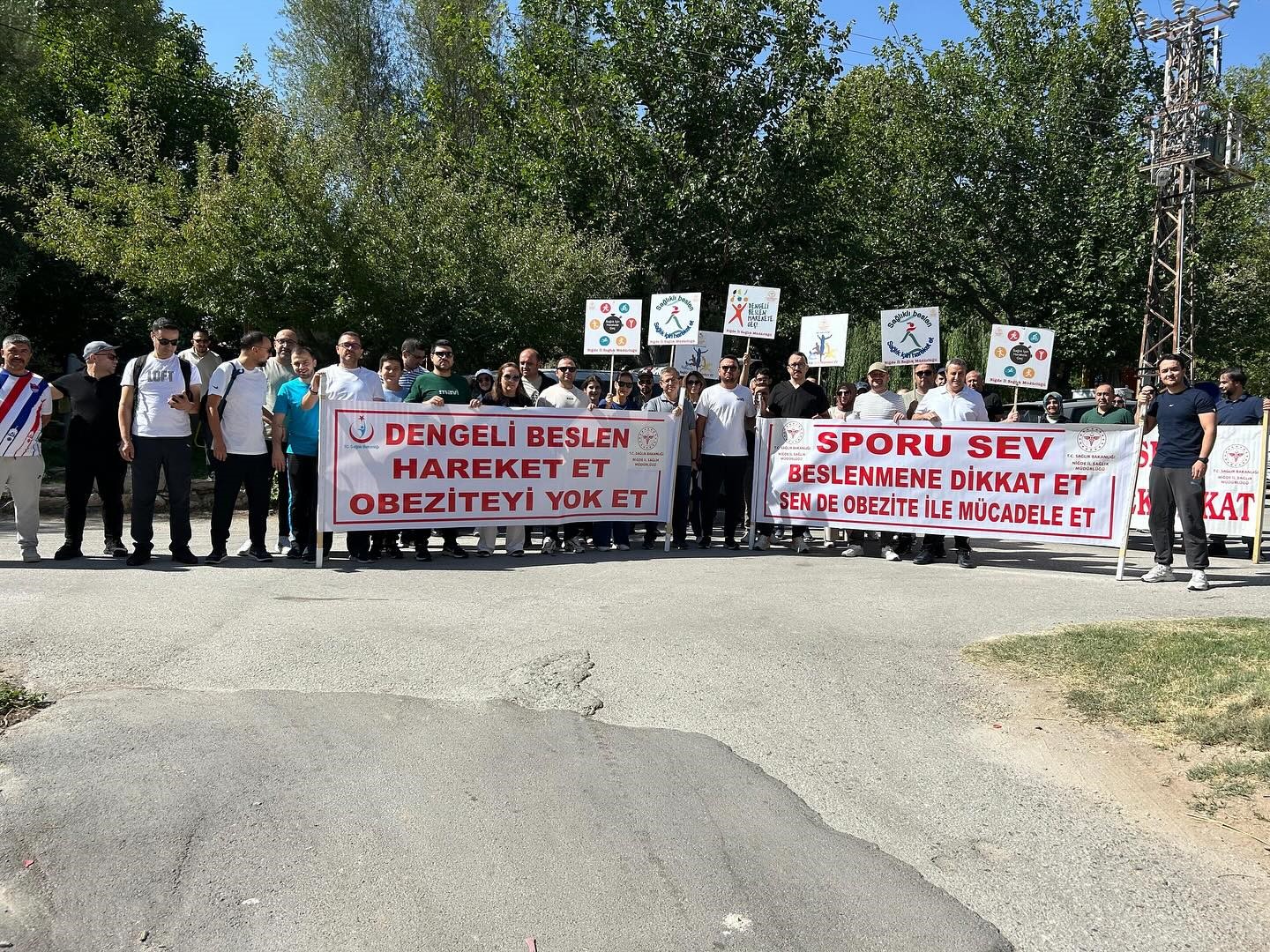 Niğde&rsquo;de Halk Sağlığı Haftası etkinlikleri kapsamında doğa y&uuml;r&uuml;y&uuml;ş&uuml;
