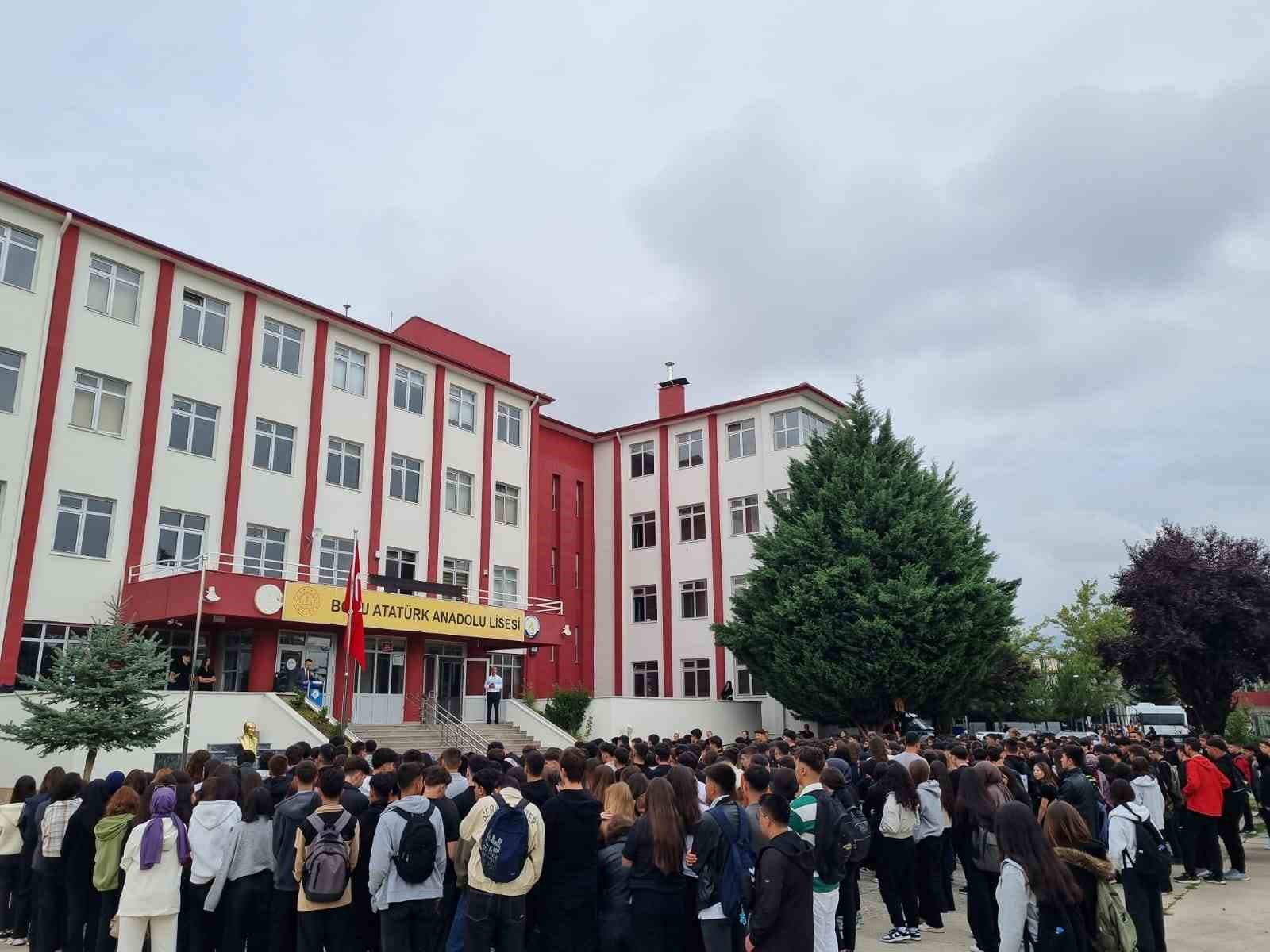 Bolu’da 52 bin öğrenci ders başı yaptı
