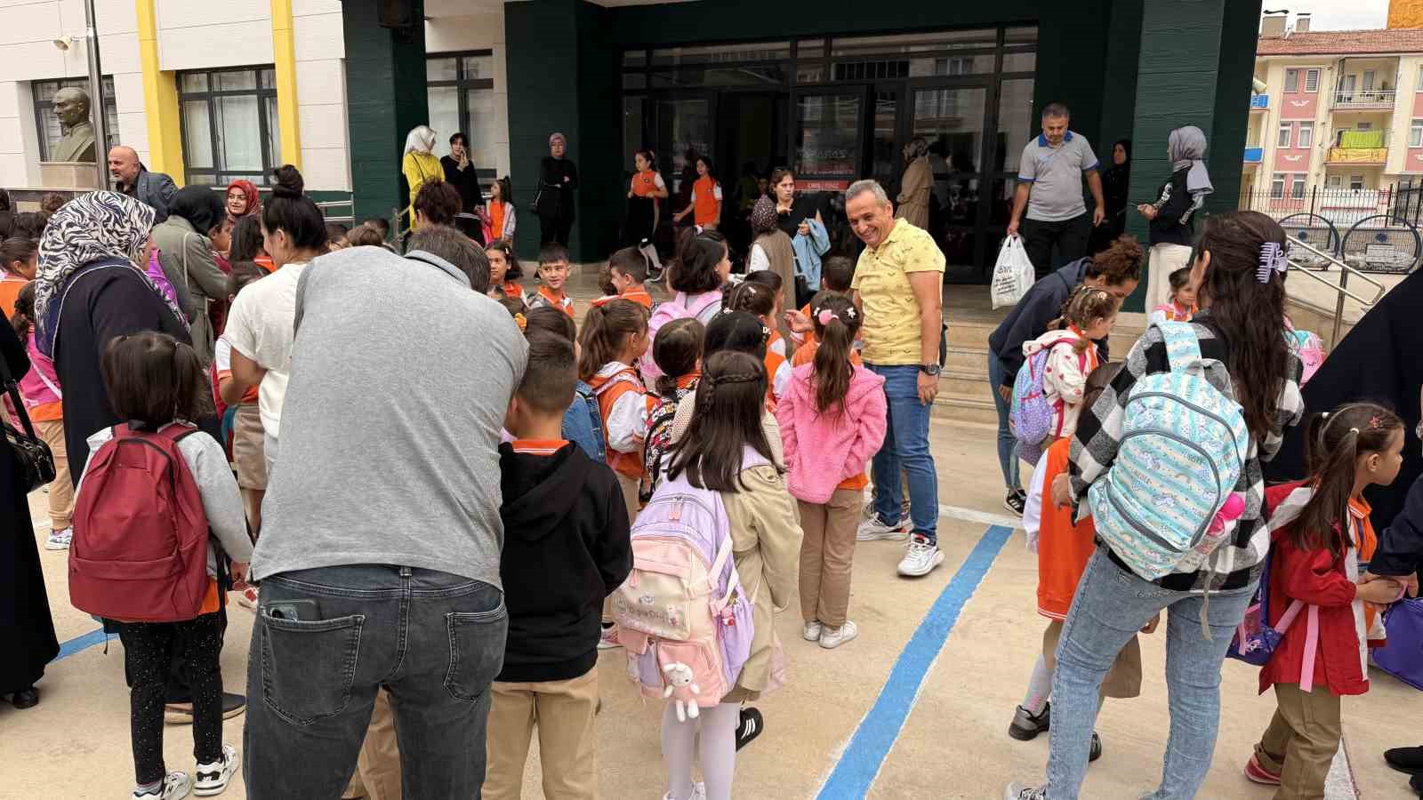 Tokat’ta 93 bin 985 öğrenci öğrenci ders başı yaptı
