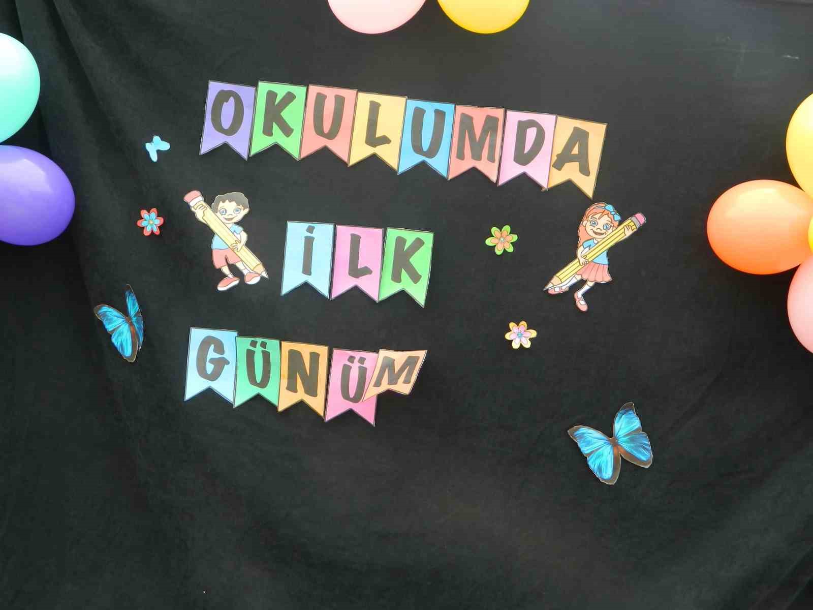 Posof&rsquo;ta eğitim &ouml;ğretim yılı davul zurna ile başladı
