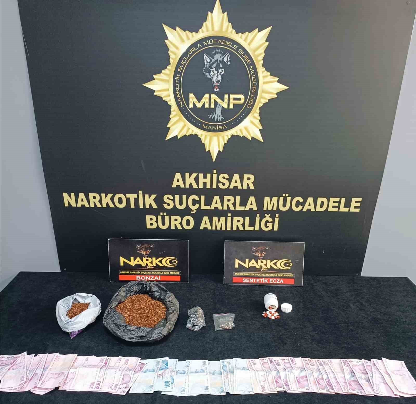 Manisa’da uyuşturucu operasyonu: 3 tutuklama