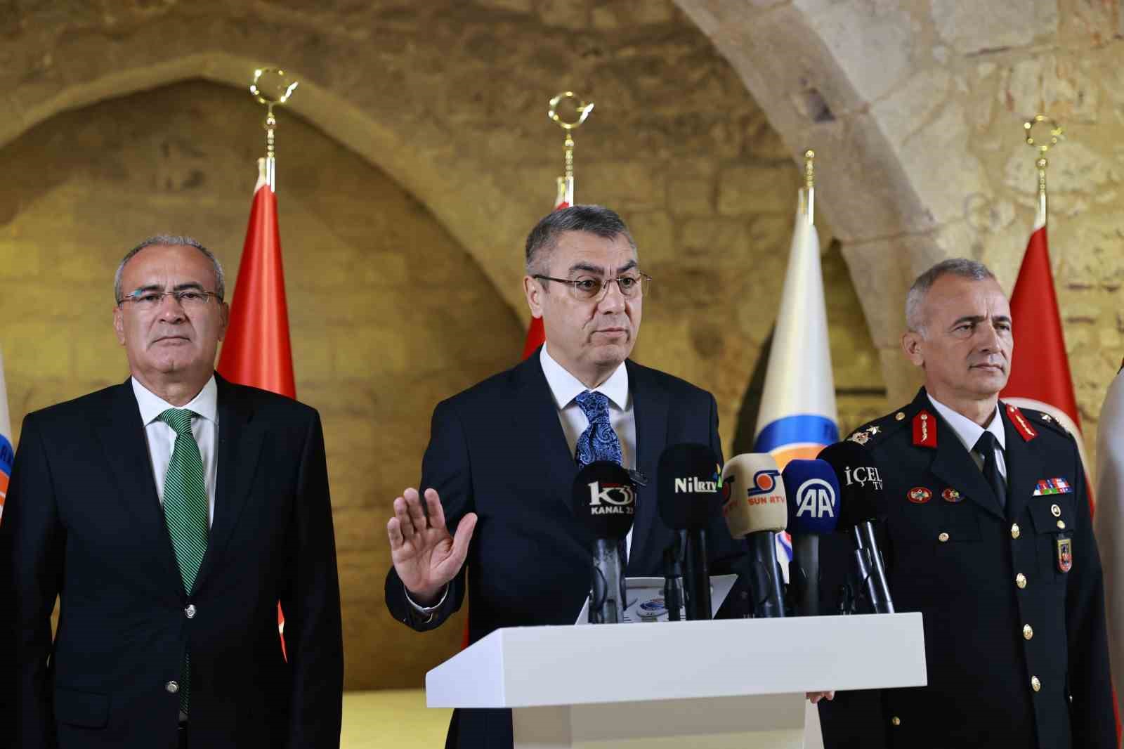 Vali Toros: "Suç ve suçluyla mücadelemiz kararlılıkla sürüyor"