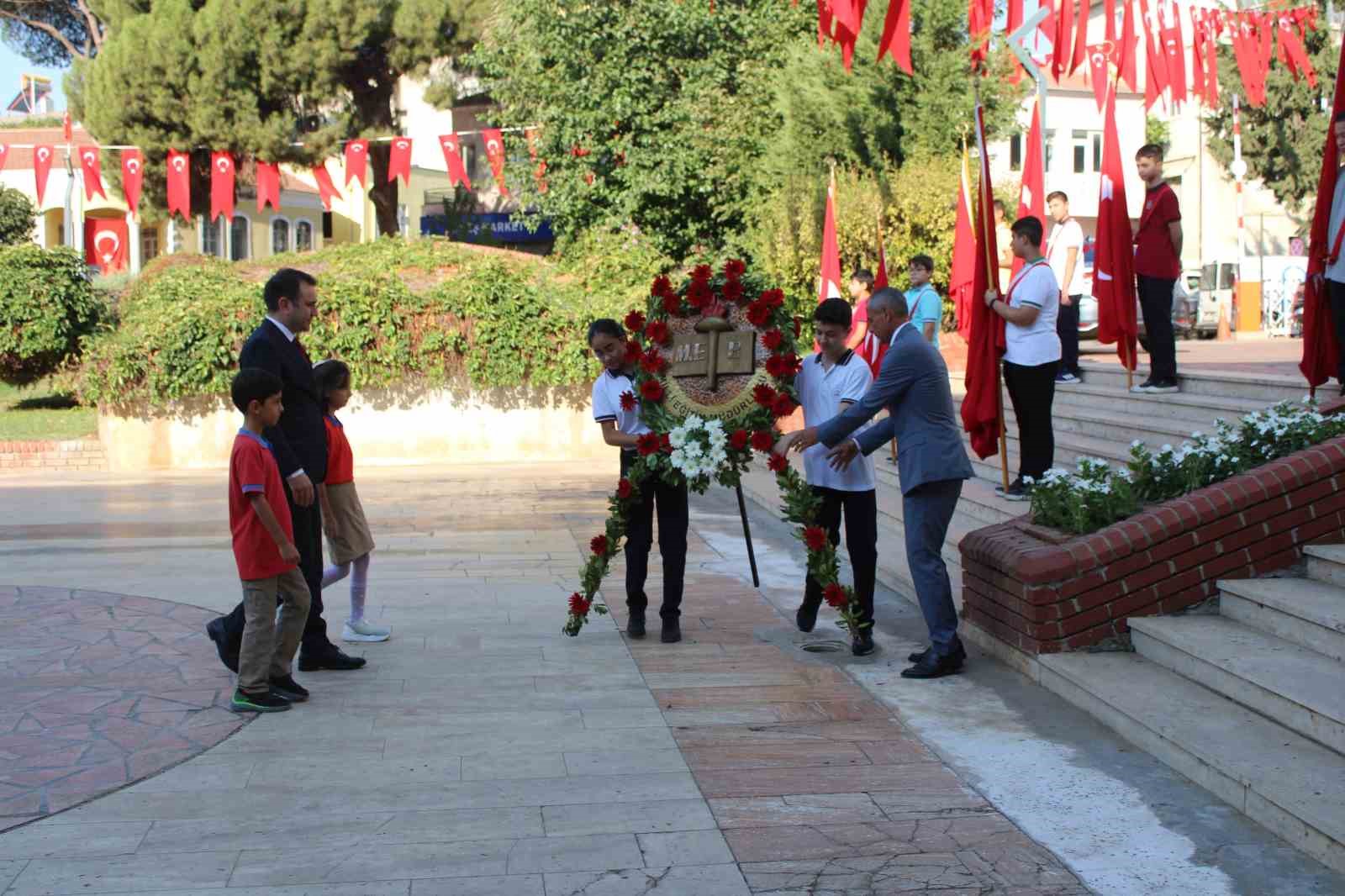 Aydın’da ilk ders zili çaldı, 200 bin öğrenci ders başı yaptı