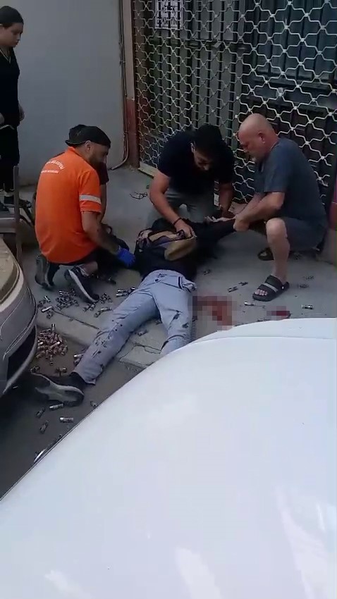Polis merkezi saldırganı &ouml;ld&uuml;
