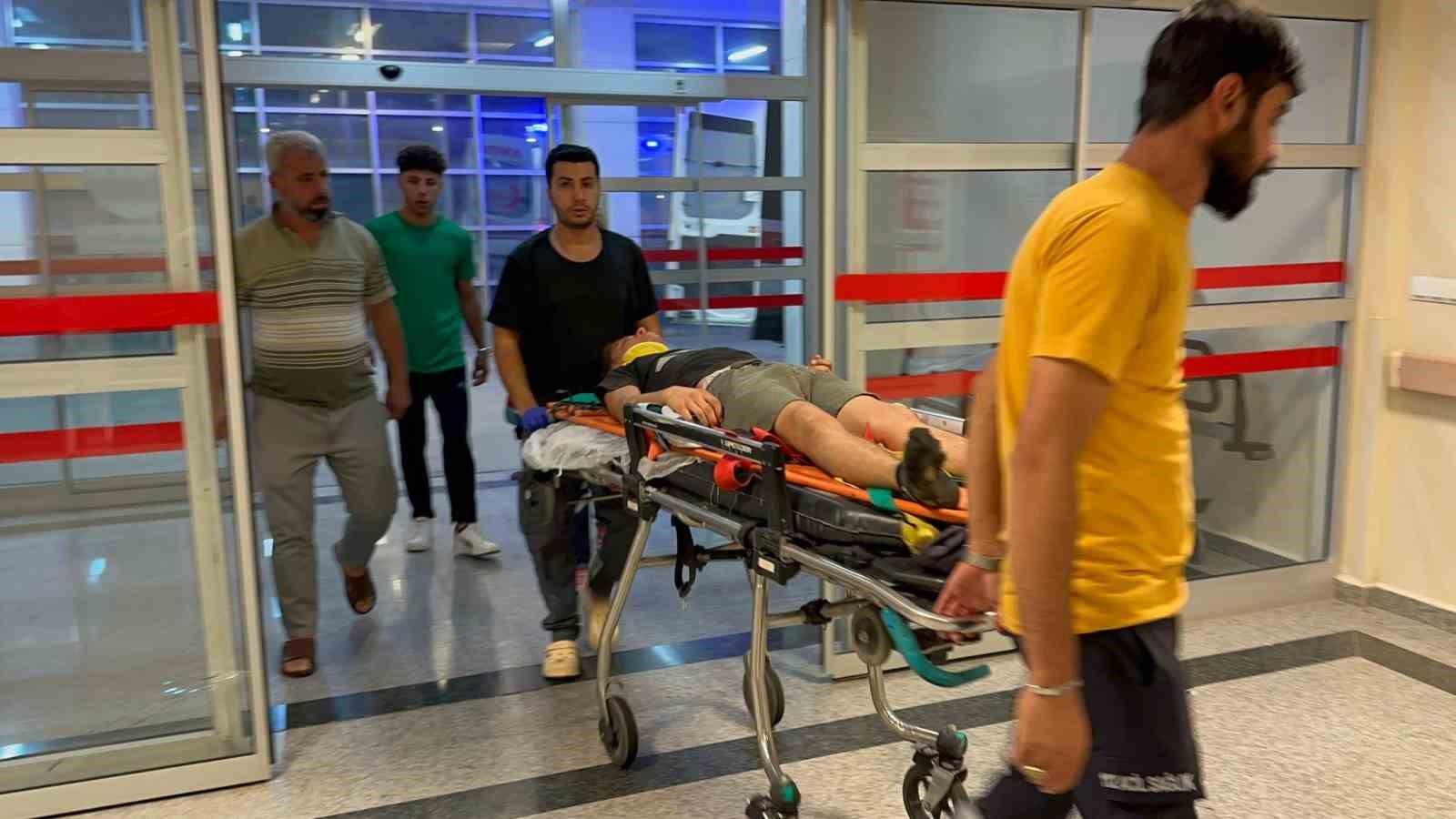 Yaşı küçük sürücü kaza yaptı: 2 yaralı