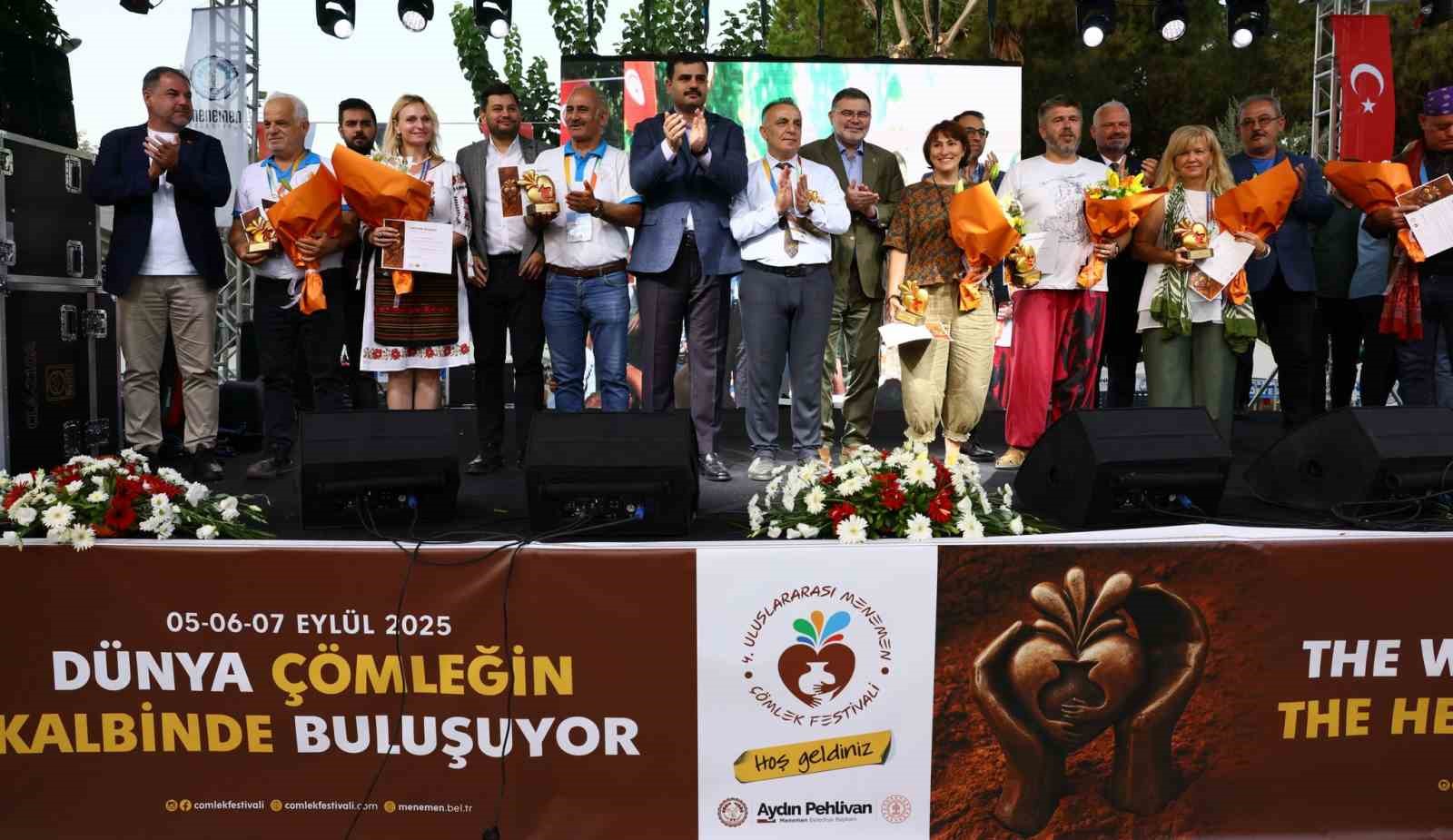 Menemen Belediyesi Uluslarası Çömlek Festivali’ne muhteşem final