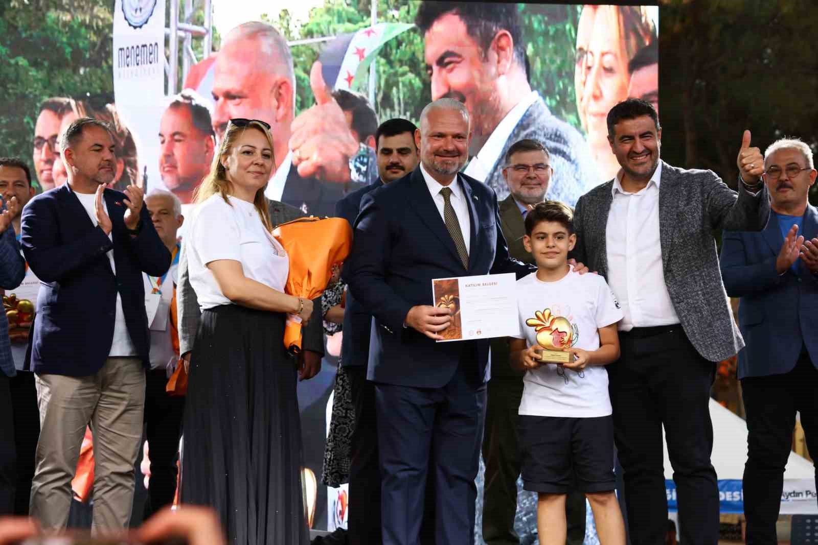 Menemen Belediyesi Uluslarası &Ccedil;&ouml;mlek Festivali&rsquo;ne muhteşem final
