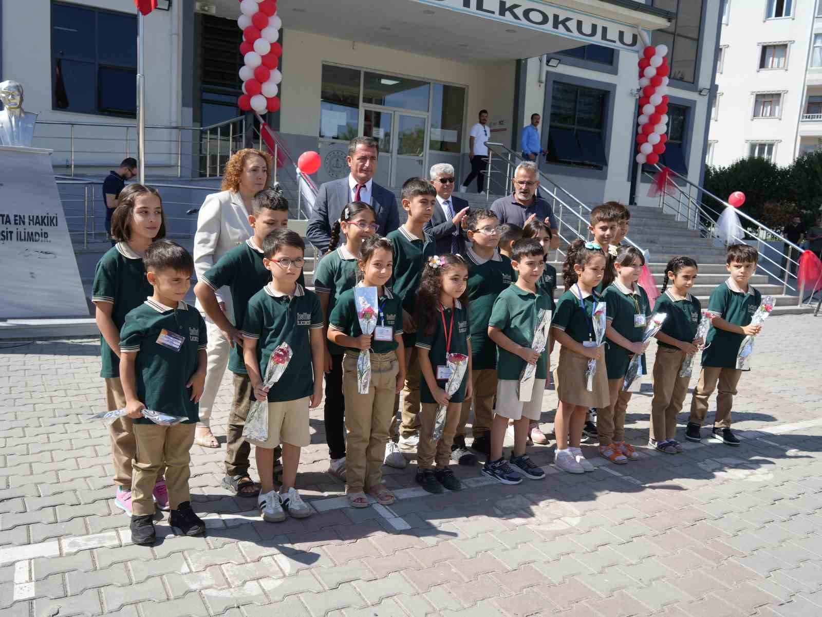 Iğdır’da 302 okulda öğrenciler ders başı yaptı