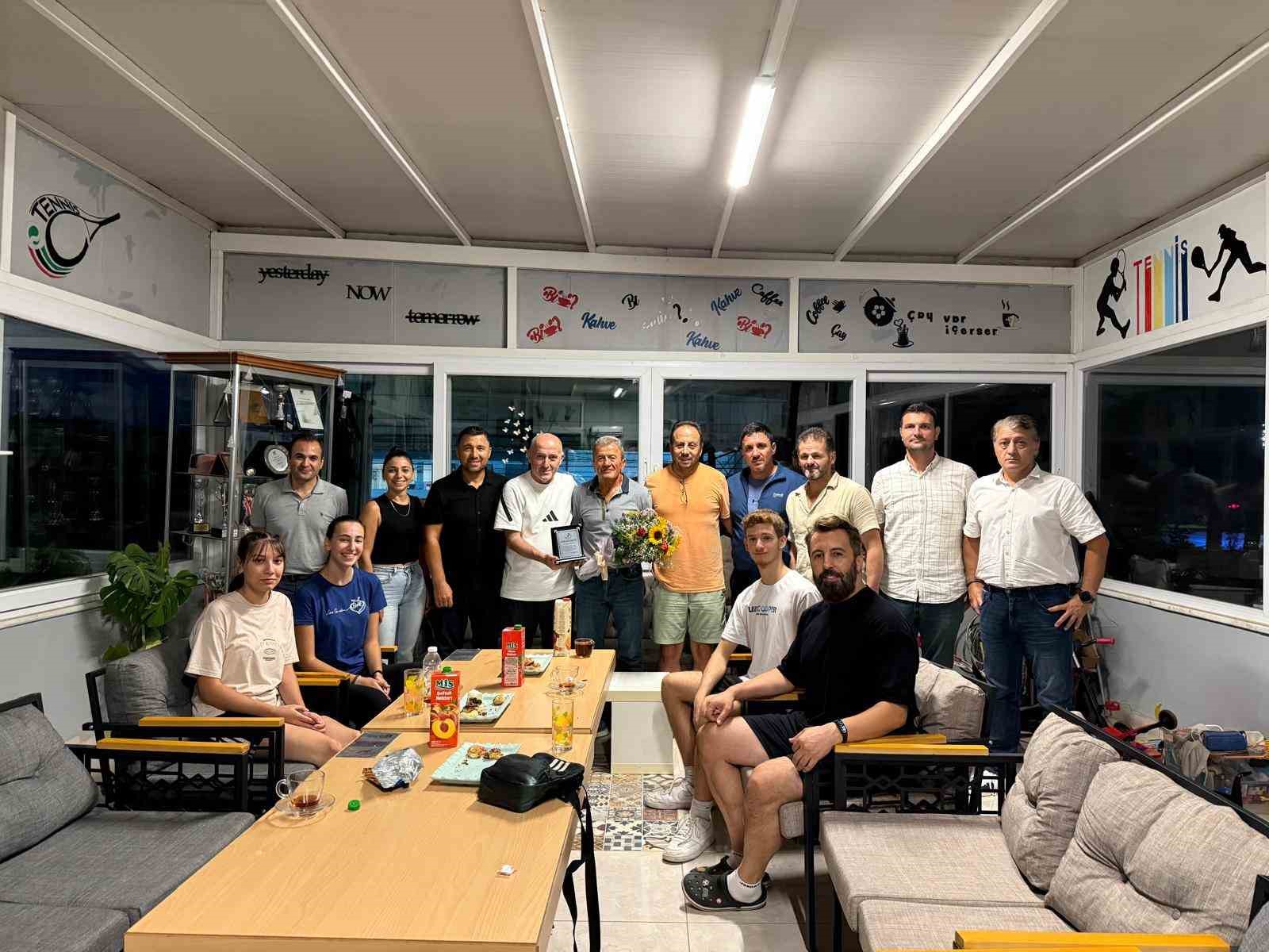 Kenan Bektaş sporcularıyla buluştu
