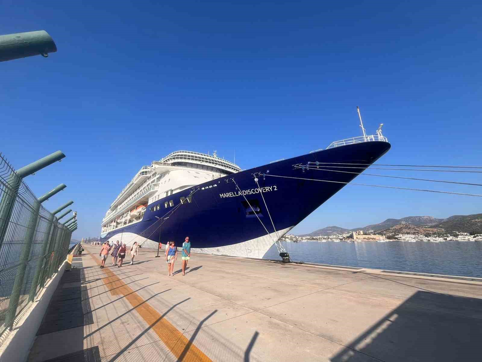 Bodrum&rsquo;a 1809 yolcuyla geldi
