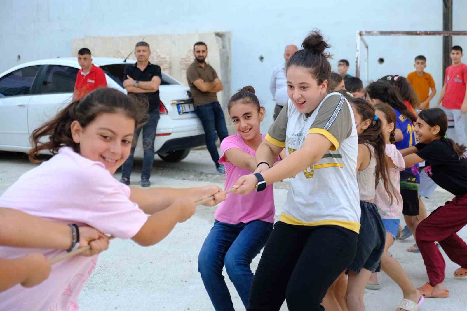 Orhanlı Mahallesi&rsquo;nde &ccedil;ocuklar doyasıya eğlendi
