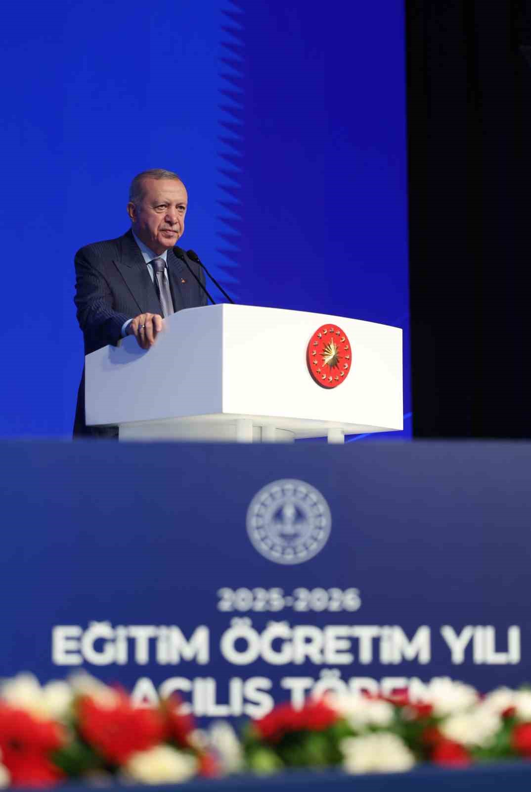 Cumhurbaşkanı Erdoğan: "Hadisenin faili 16 yaşındaki bir şahıs yakalanmıştır. Bağlantıları araştırılmaktadır"