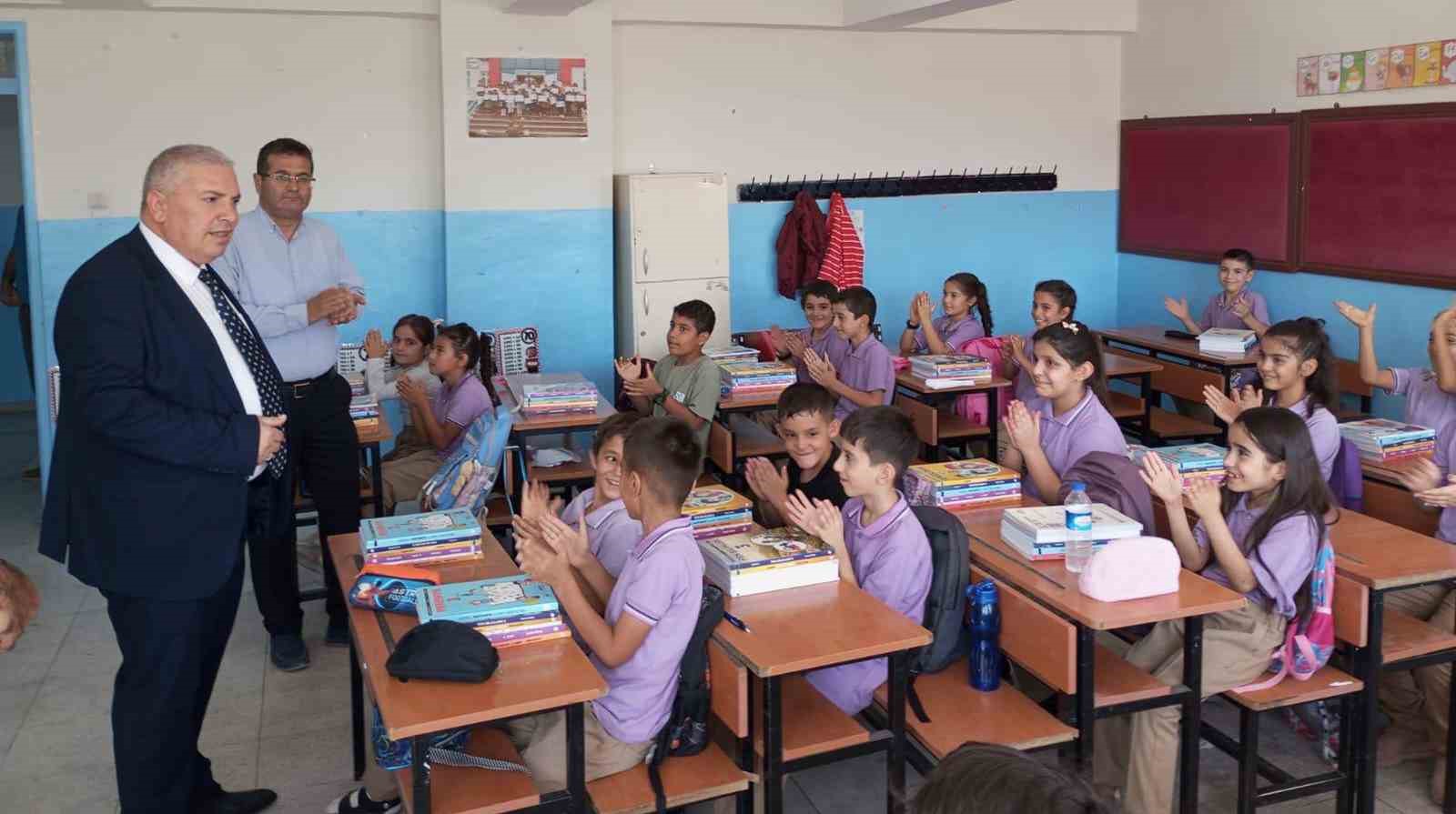 Araban ilçesinde 7 bin 410 öğrenci için ilk ders zili çaldı