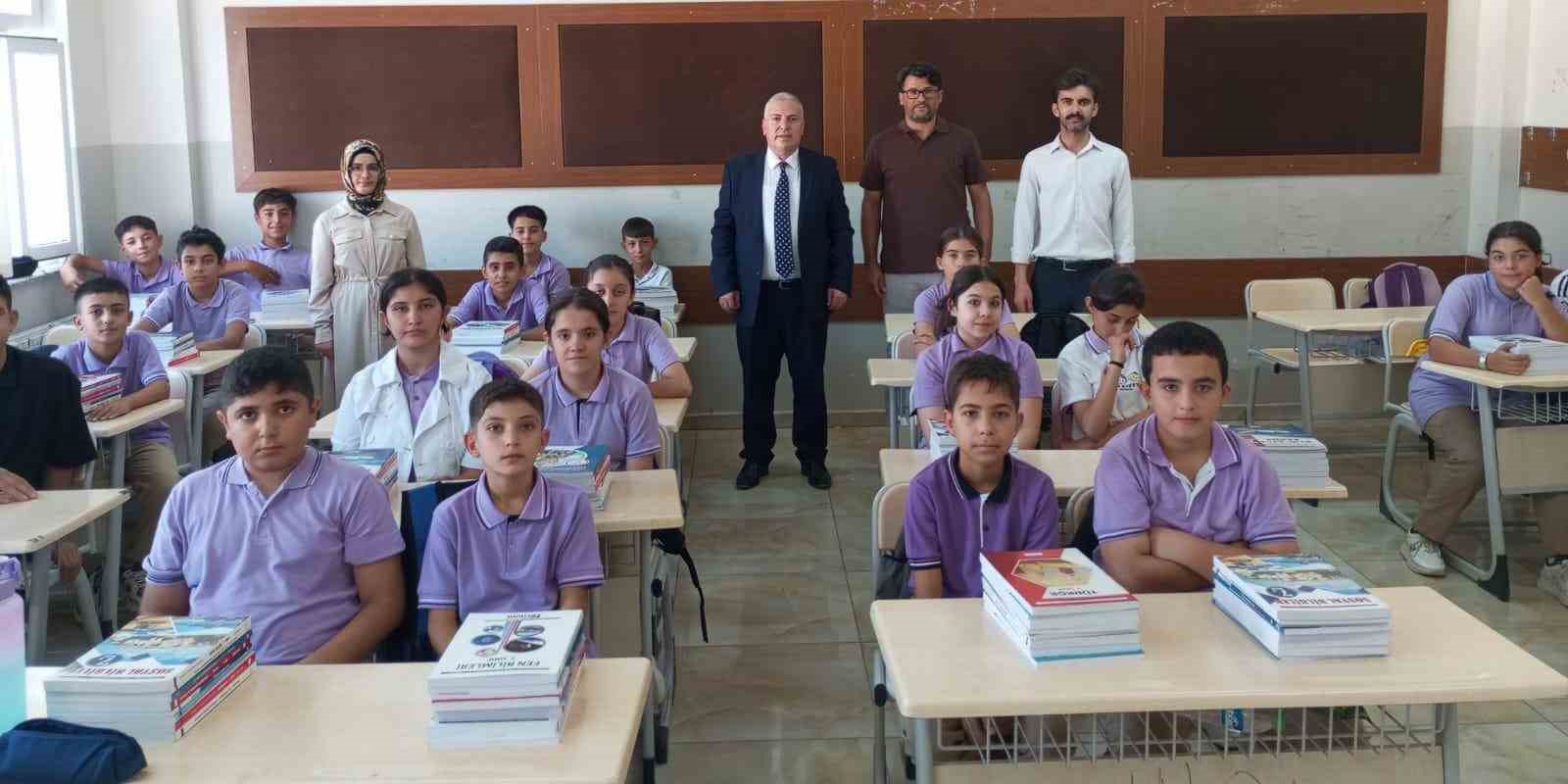 Araban ilçesinde 7 bin 410 öğrenci için ilk ders zili çaldı