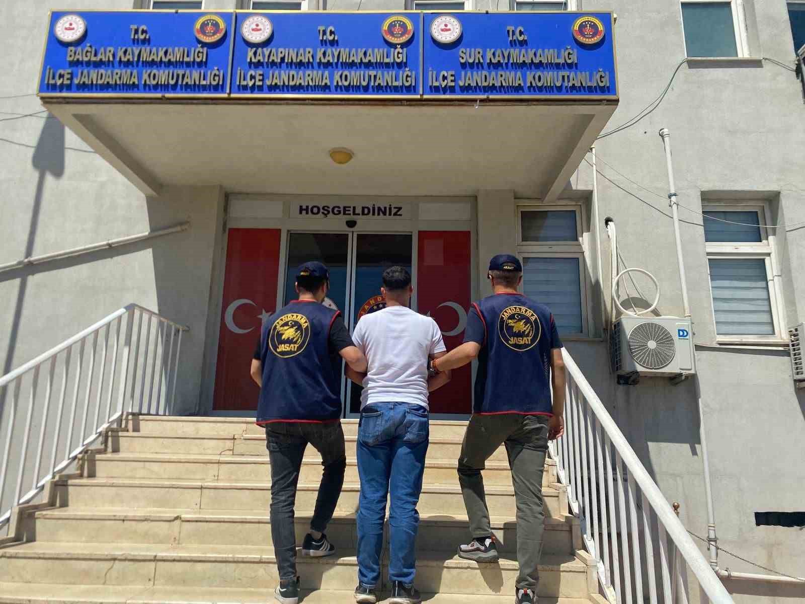 Diyarbakır’da haklarında kesinleşmiş hapis cezası bulunan 63 kişi yakalandı