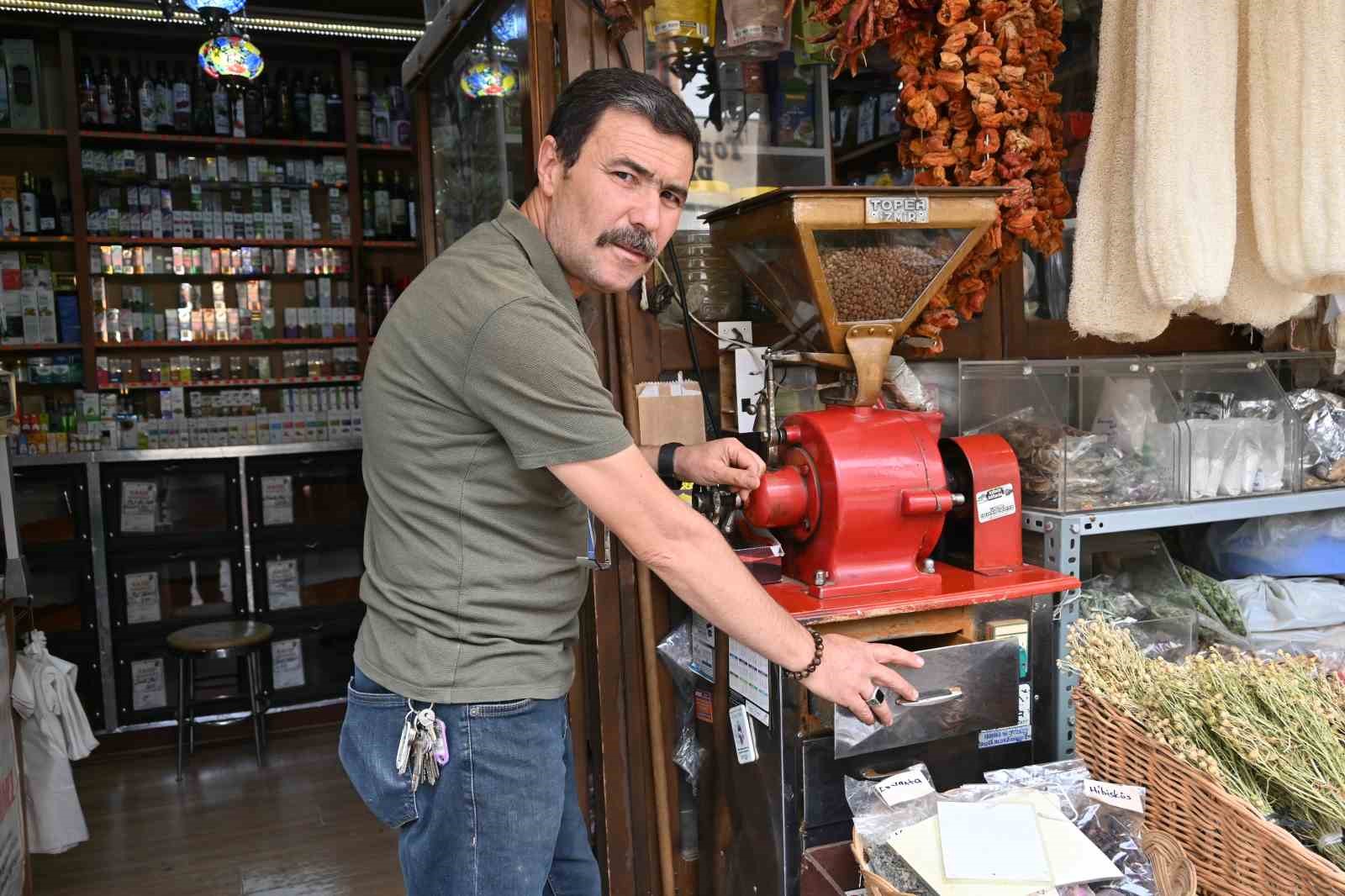 Kahvecilerin yarım asırlık ’Koyun çanı’ geleneği