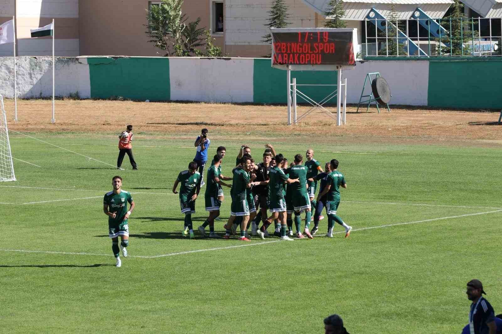 12 Bing&ouml;lspor&rsquo;dan hem sahada hem g&ouml;n&uuml;llerde galibiyet
