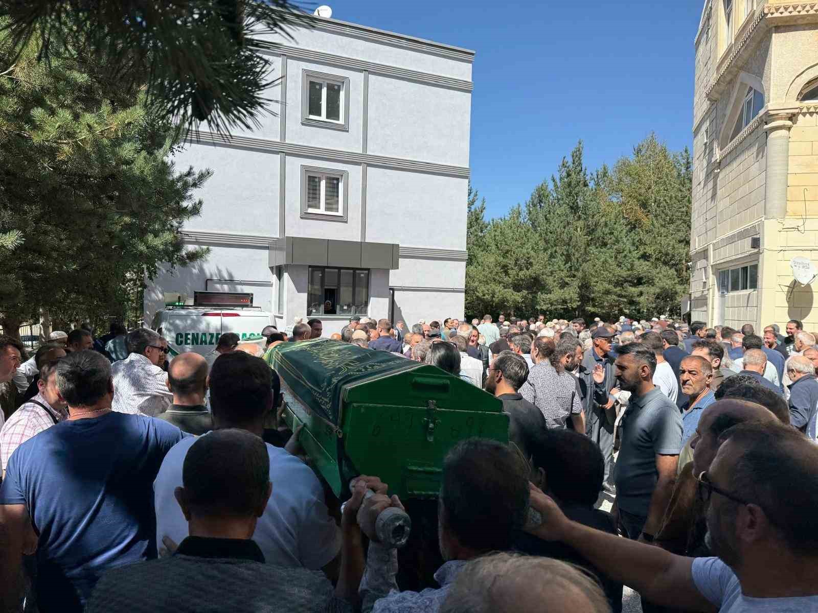 Bing&ouml;l ailesinin abla acısı
