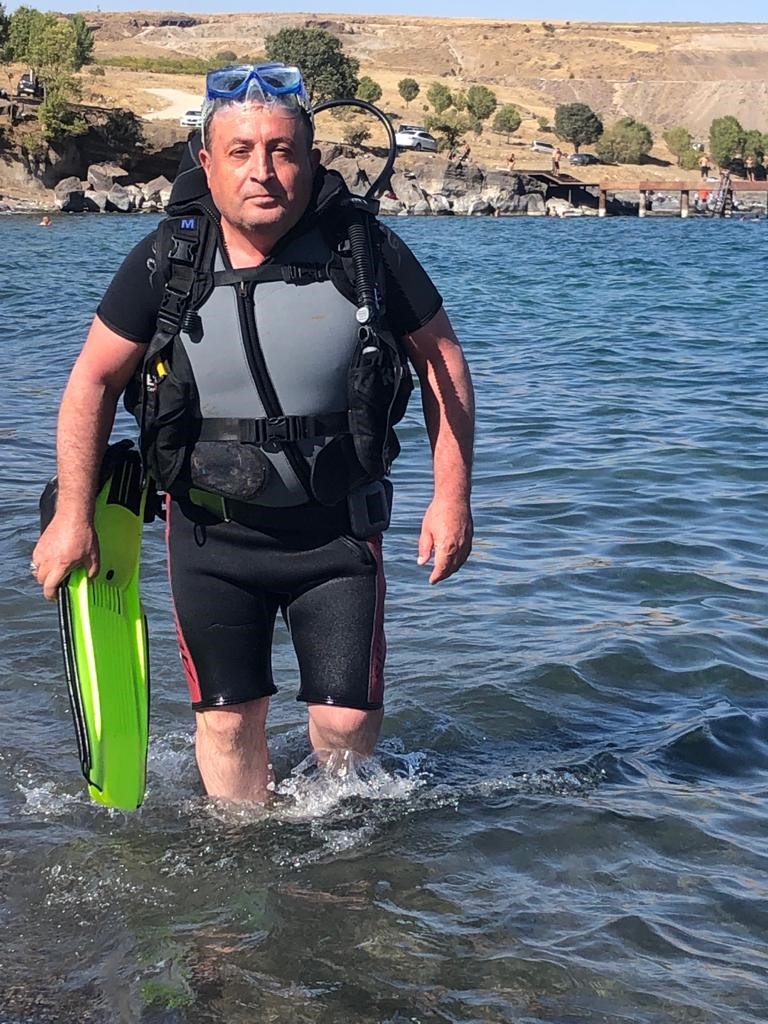Öğrencilere deniz bilimi ve su altı araştırmaları eğitimi
