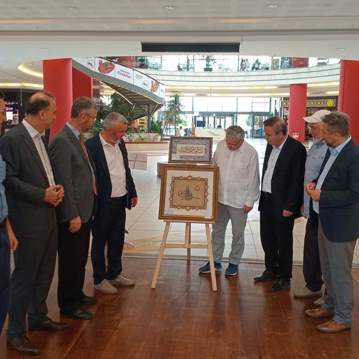 K&uuml;tahya&rsquo;da "Bizim &Ccedil;izgimiz" H&uuml;sn-i Hat Sergisi a&ccedil;ıldı
