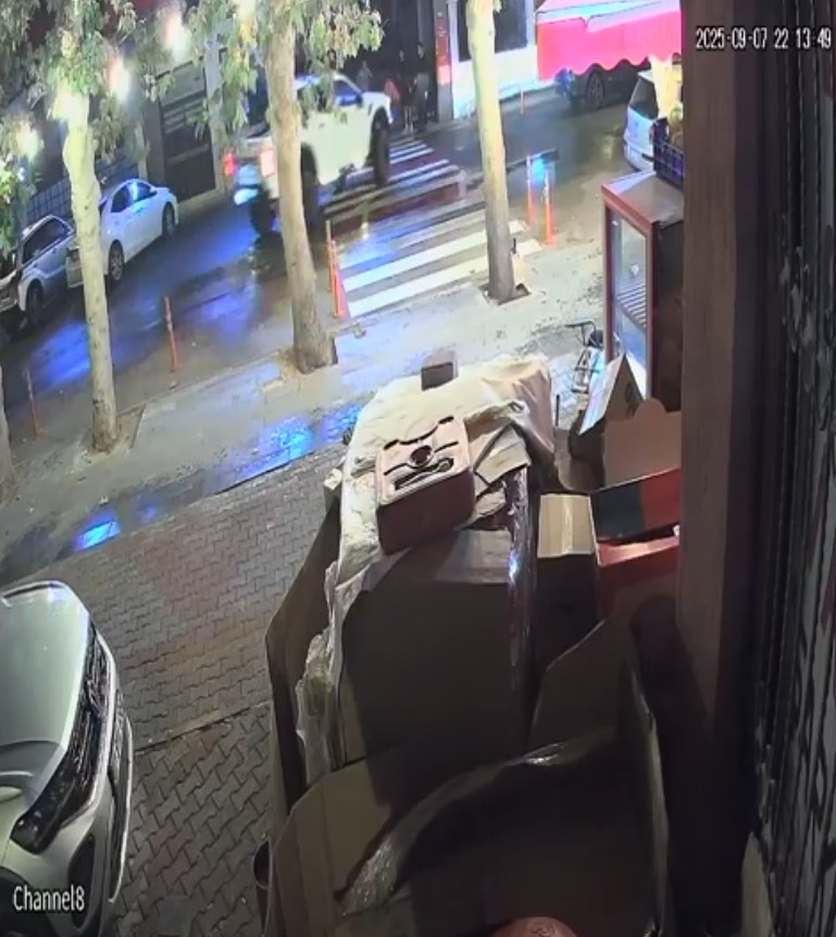 Güvenlik görevlisini görevi başındayken hayattan koparan kazanın görüntüleri ortaya çıktı
