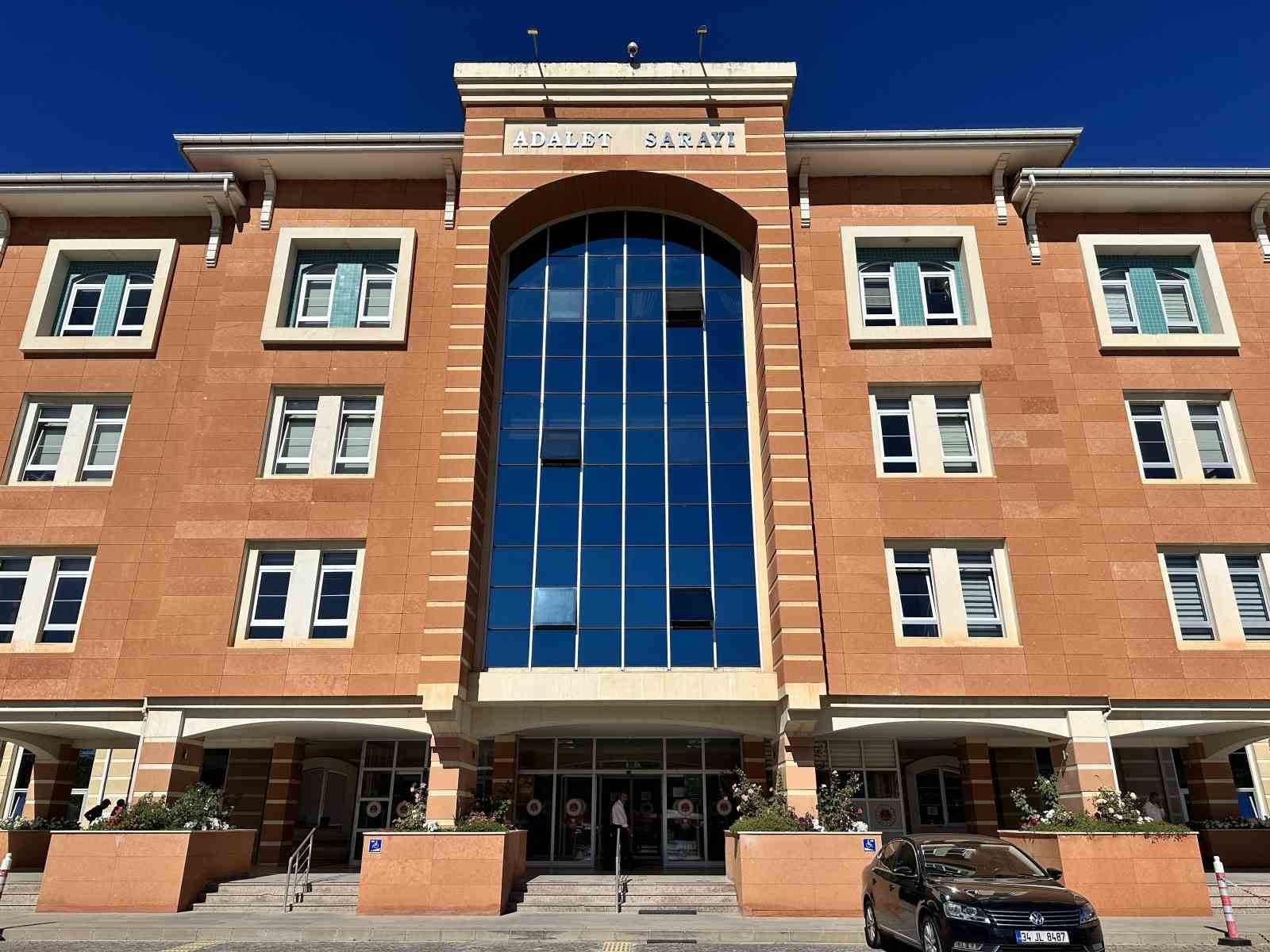 Sanayi sitesinde bir kişinin öldüğü silahlı kavganın sanıklarının yargılanmasına devam edildi