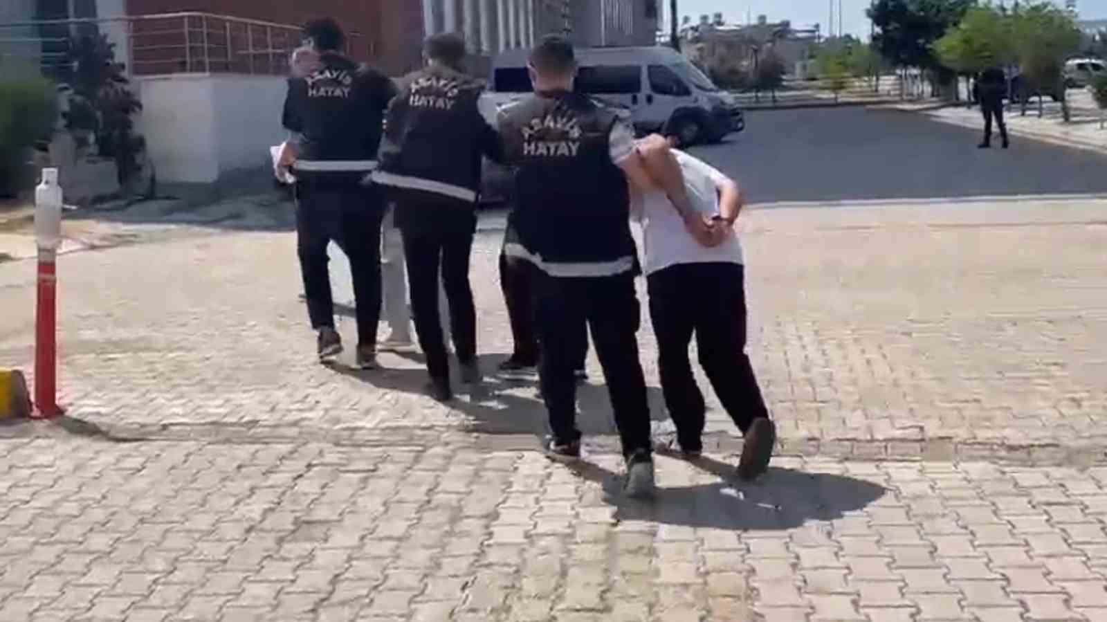 Hatay&rsquo;da hapis cezası ile aranan 4 kişi yakalandı
