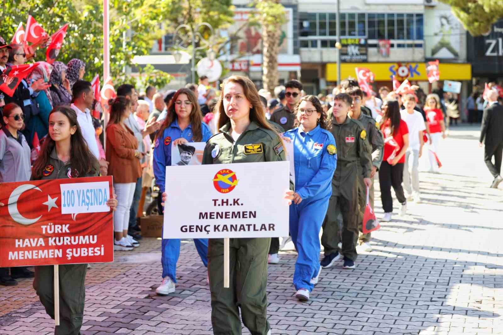 Menemen&rsquo;in kurtuluşunun 103. yıl d&ouml;n&uuml;m&uuml;n&uuml; t&ouml;renle kutlandı

