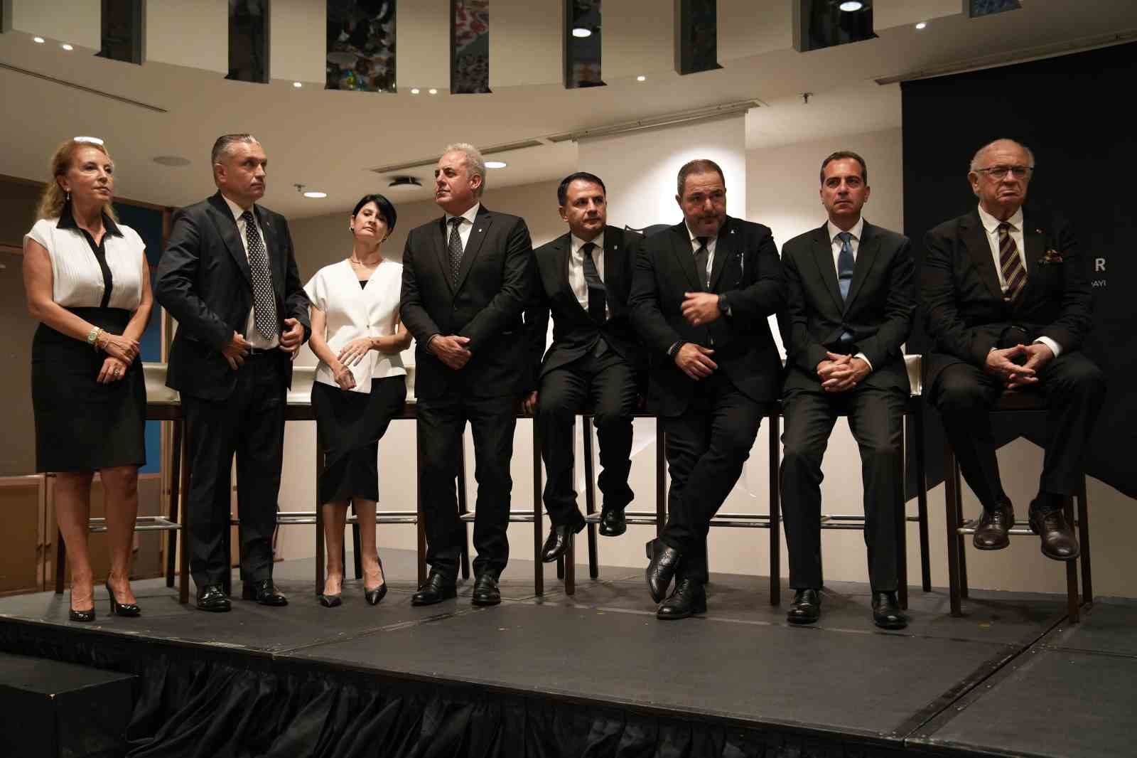 Beşiktaş Divan Kurulu Başkan Adayı Emir Tamer, basın mensuplarıyla bir araya geldi
