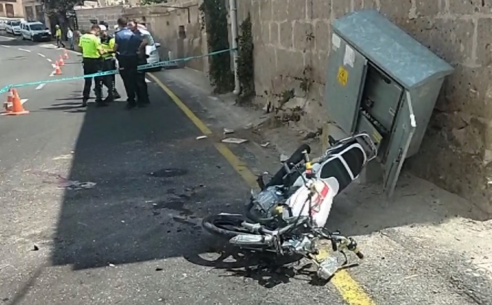 Motosikletle okula giden öğrenciler kaza yaptı: 2 ağır yaralı