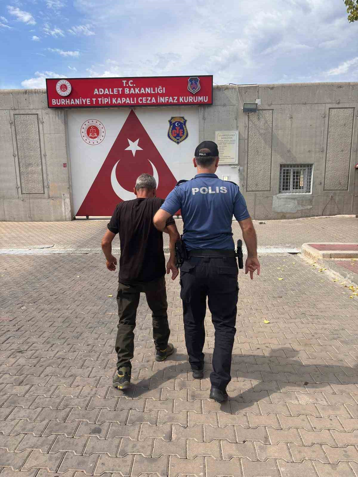 10 yıl hapis cezası bulunan firari Havran’da yakalandı