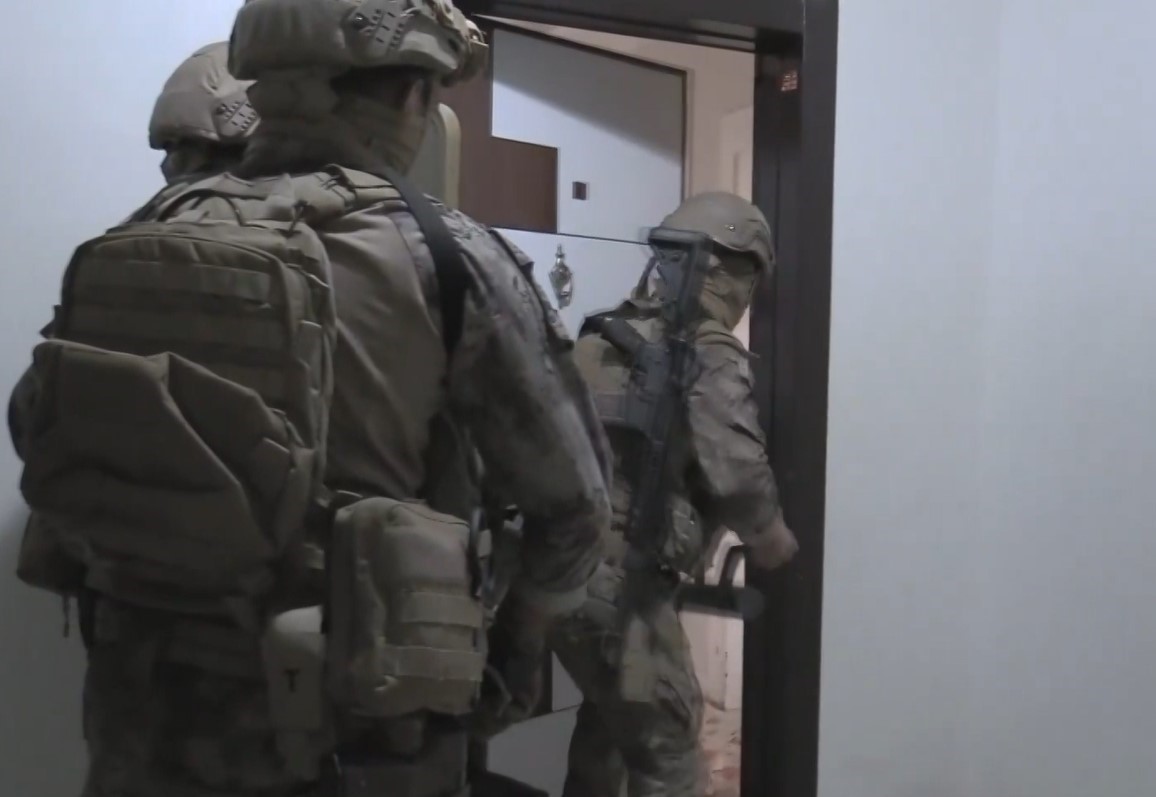 Gaziantep’te aranan şahıslara şafak operasyonu: 10 gözaltı