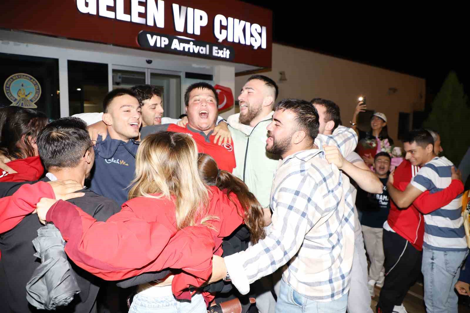 Avrupa şampiyonu judocuya Samsun’da coşkulu karşılama