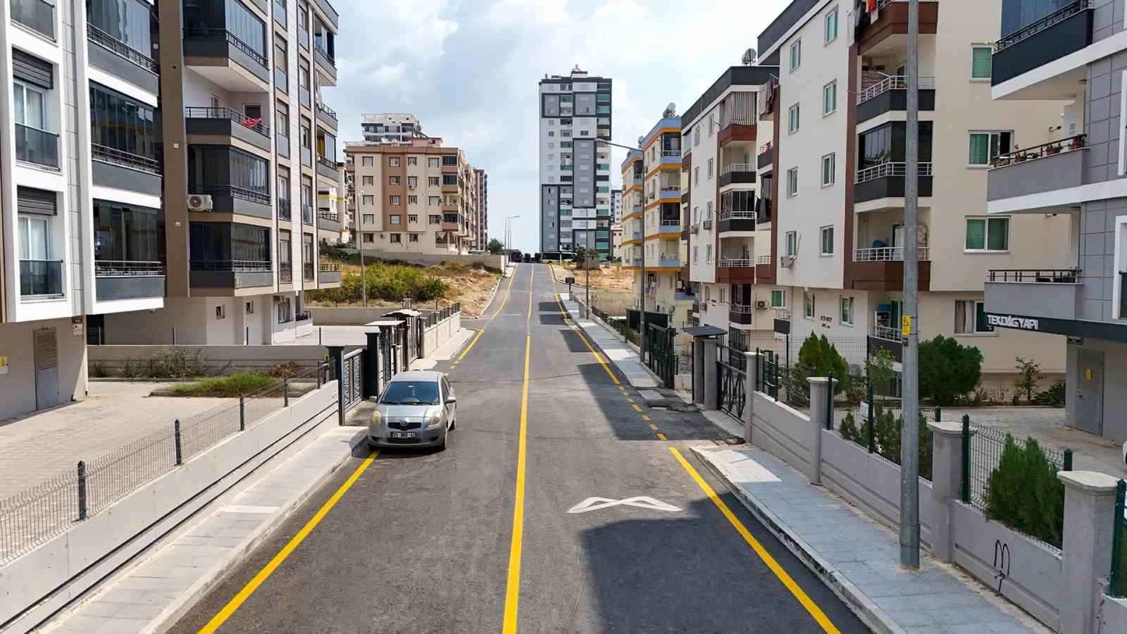 Tarsus&rsquo;ta yol &ccedil;alışmalarıyla ulaşım g&uuml;venliği artıyor
