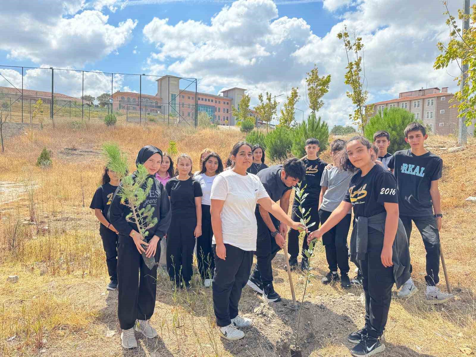 Balıkesir’de Eğitim öğretim yılı "Yeşil Vatan" temasıyla başladı