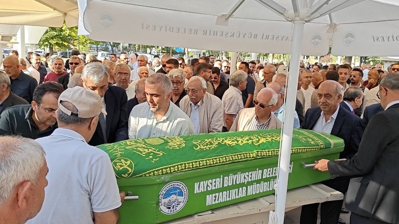 Dadaloğlu Vakfı Kurucu Başkanı &Ouml;zsoy, hayatını kaybetti
