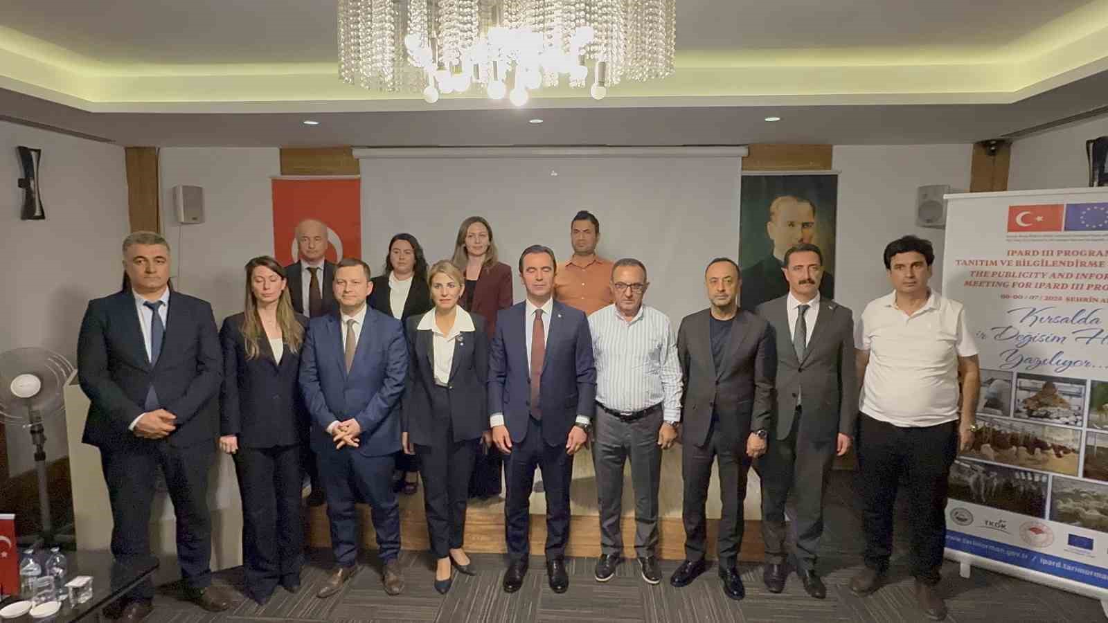 Vali Karakaya: "İlimizdeki proje sayısı ve çeşitliliğinin artırılması kanaatindeyiz"