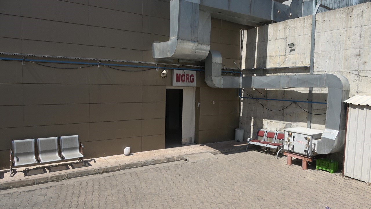 Ayvalık&rsquo;ta 5 kişinin &ouml;ld&uuml;ğ&uuml; kazada kaybolan g&ouml;&ccedil;menin cenazesi bulundu
