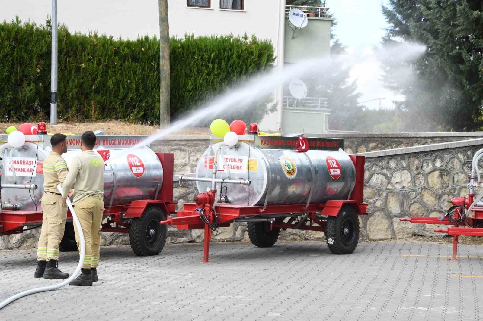 Kastamonu’da yangına hassas köylere 16 su söndürme tankeri dağıtıldı