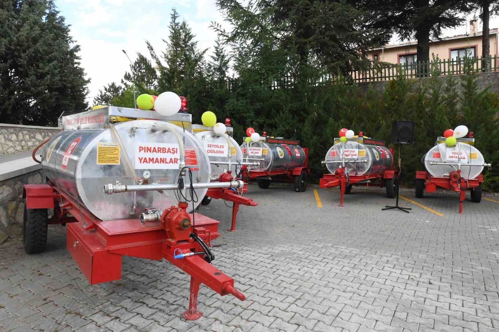 Kastamonu’da yangına hassas köylere 16 su söndürme tankeri dağıtıldı