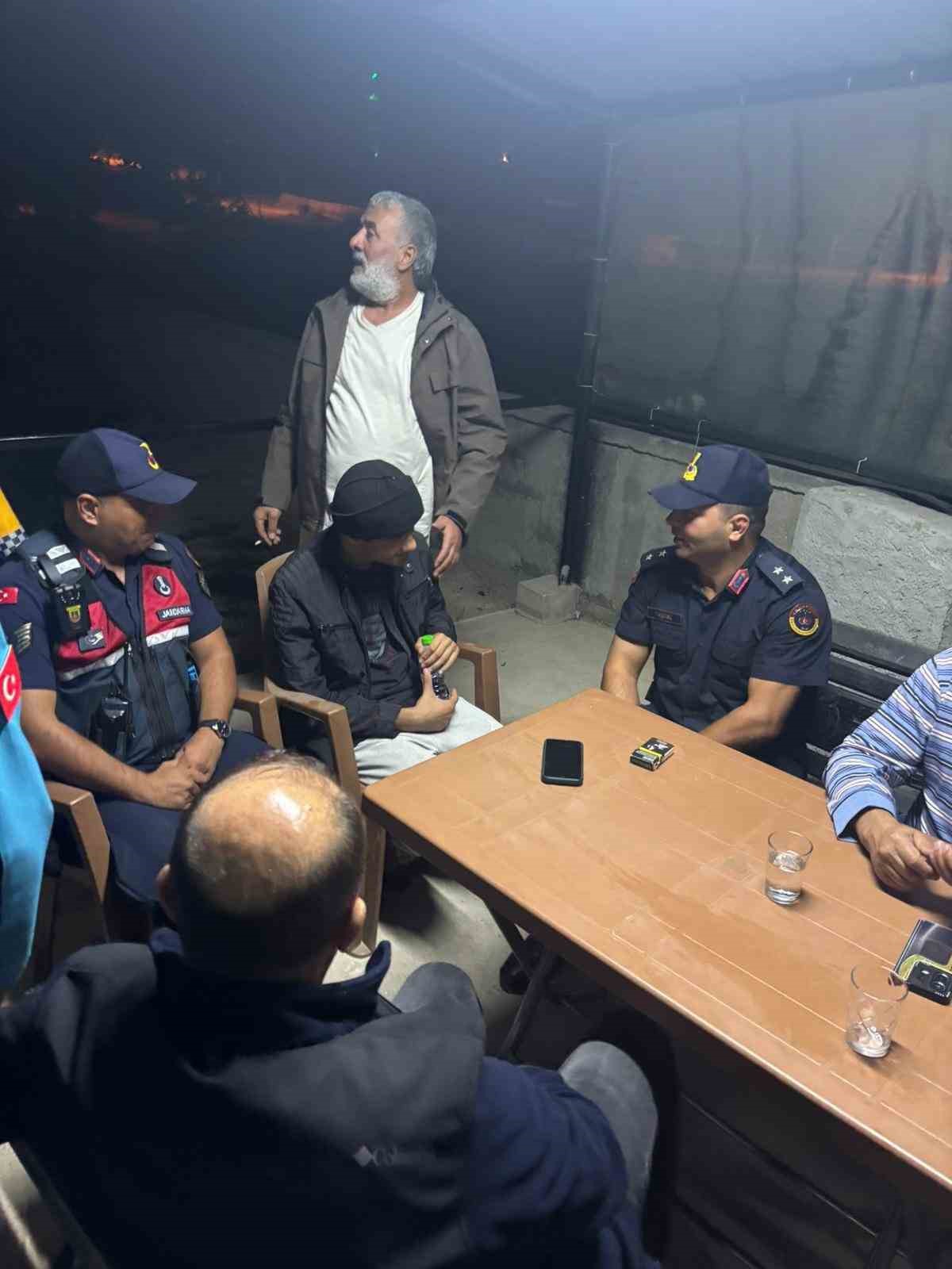 Kaybolan otizmli çocuk, jandarma ekipleri tarafından kısa sürede bulundu