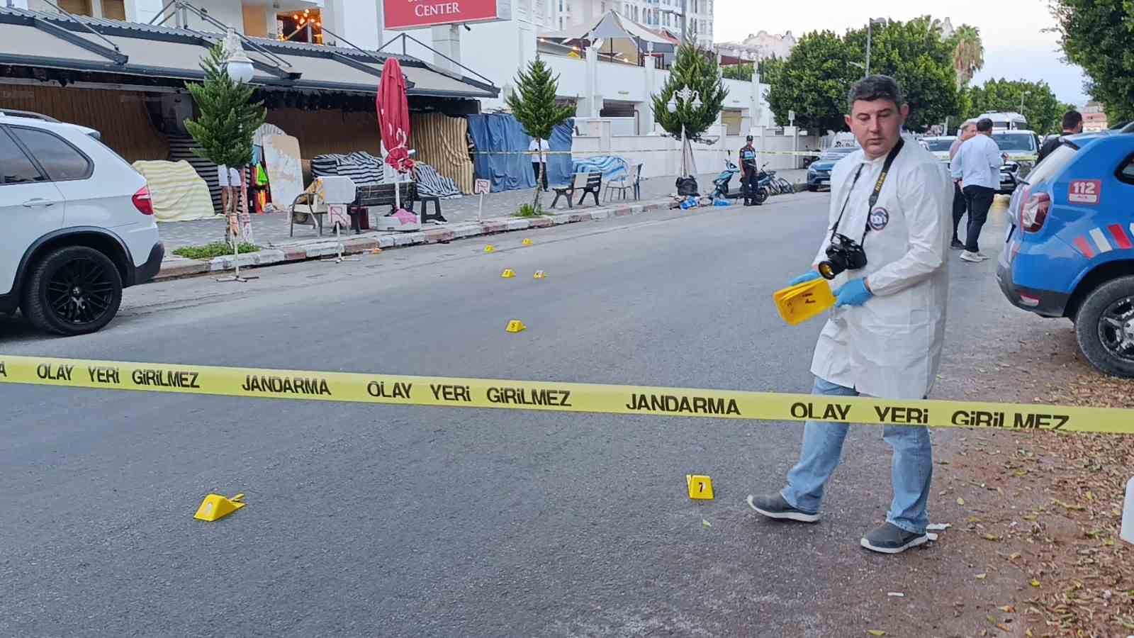 Antalya’da silahlı saldırı: 1’i turist 3 yaralı