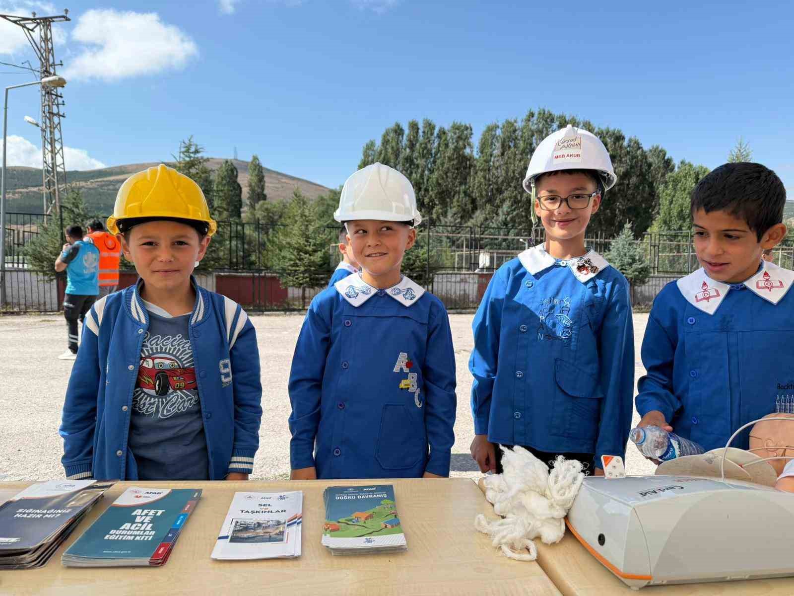 Bayburt’ta öğrencilere sağlıklı yaşam eğitimi verildi