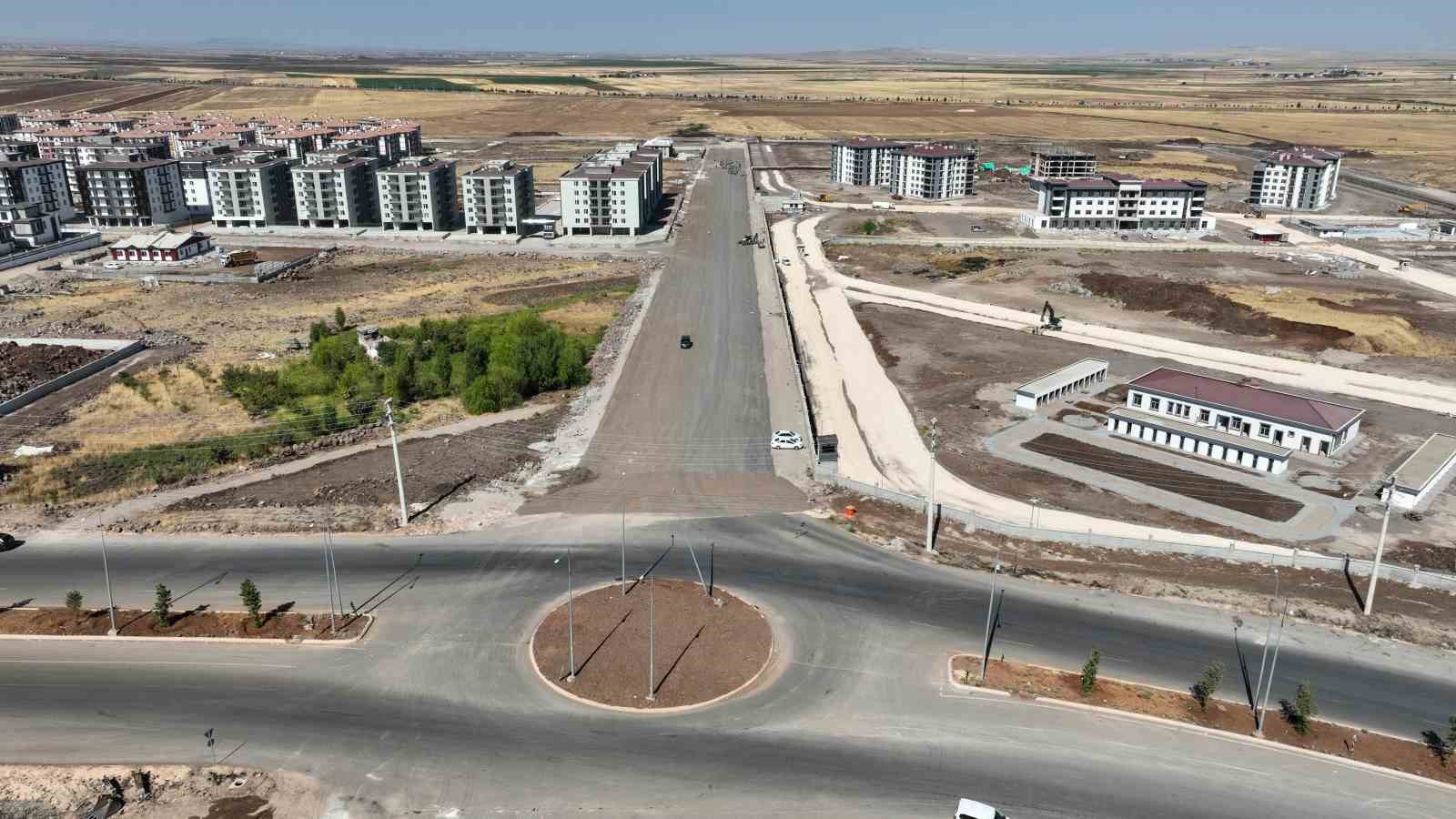 Şehir Hastanesine ulaşımı kolaylaştıracak yeni yollar a&ccedil;ılıyor
