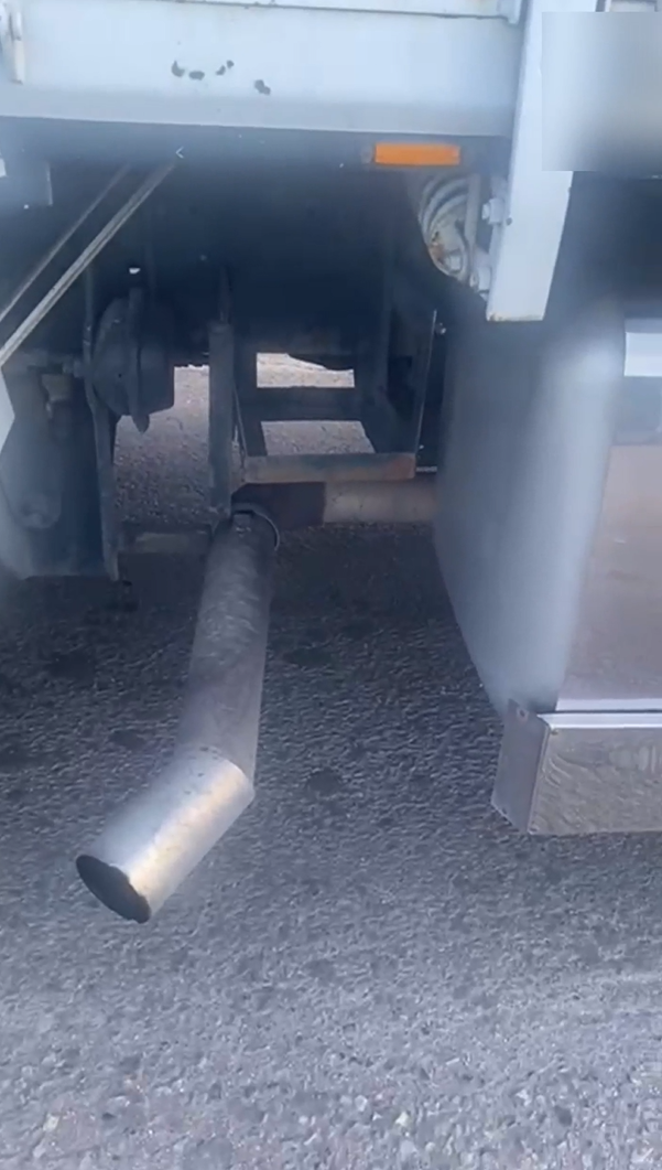 Yalova’da muayenesiz, abartı egzozlu kamyon sürücüsüne ceza yağdı